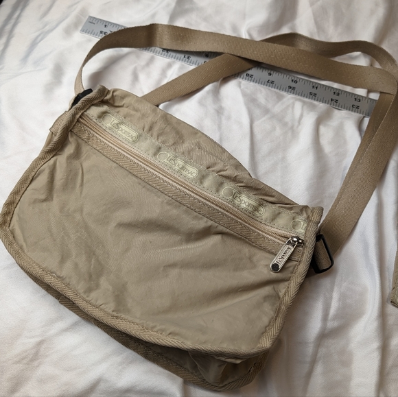 Khaki lesportsac adjustable strap beige purse shoulder crossbody - Picture 4 of 7